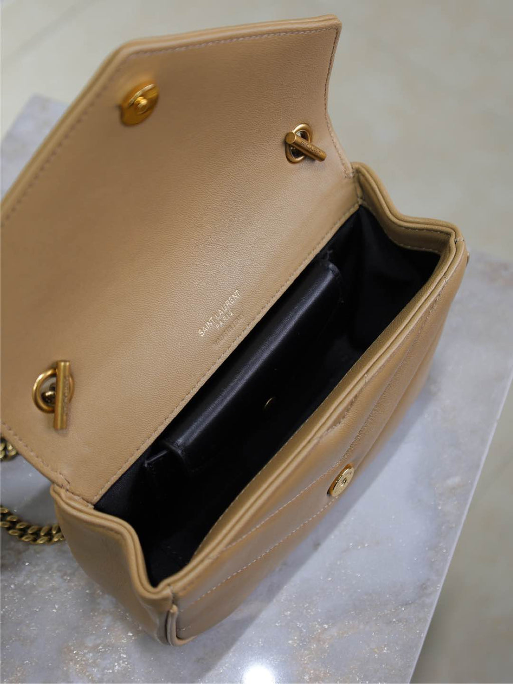 LOULOU MINI 20 IN MILK TEE SCHAFFELL GOLDENE BESCHLÄGE