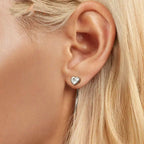 上品でシンプルなハート型イヤリング（レディース）BSE1003