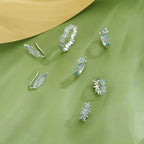 ミントグリーンのガーランドフープイヤリング エナメルフラワー イヤーバックル