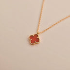 ¡®Jewelicorn¡¯CLOVER MINI 9.5MM WHITE CARNELIANS NECKLACE