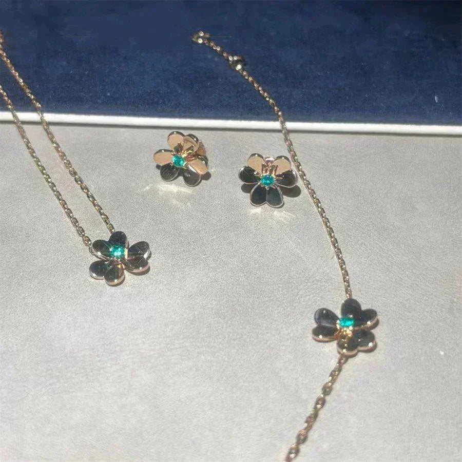 ®Jewelicorn®フリヴォルフラワーマラカイトイヤリング