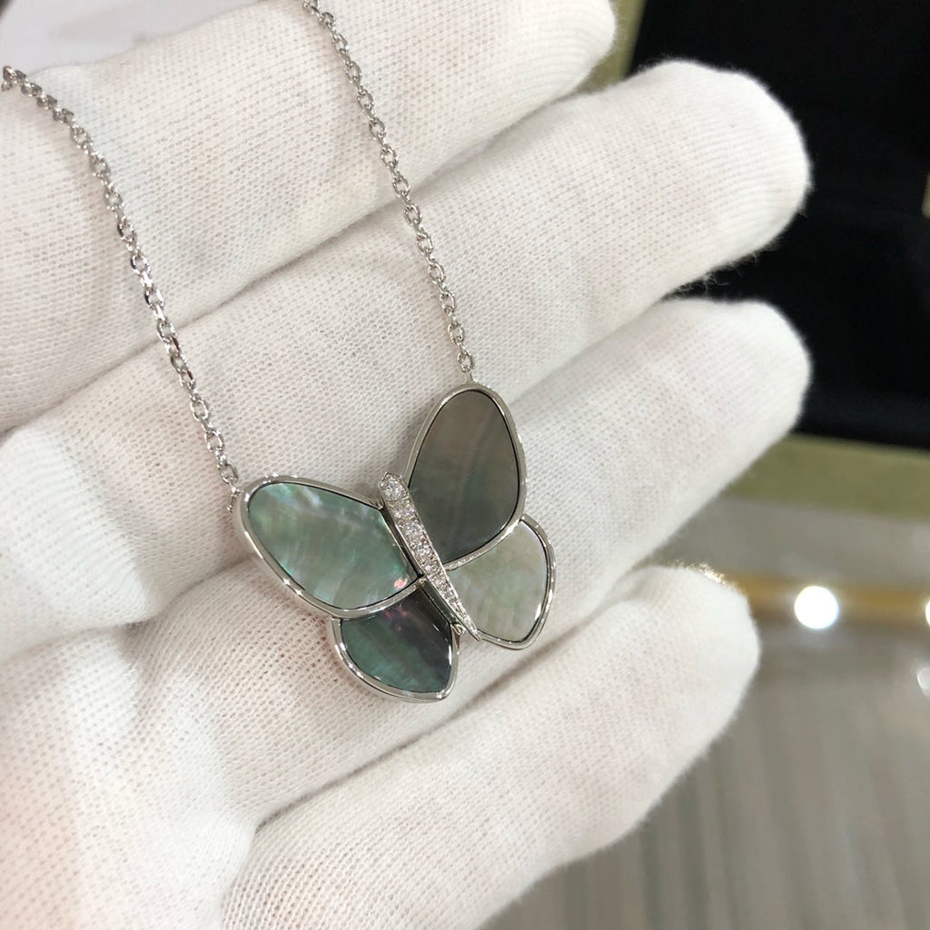 ¡®Jewelicorn¡¯LARGE BUTTERFLY SILVER PENDANT DIAMOND NECKLACE