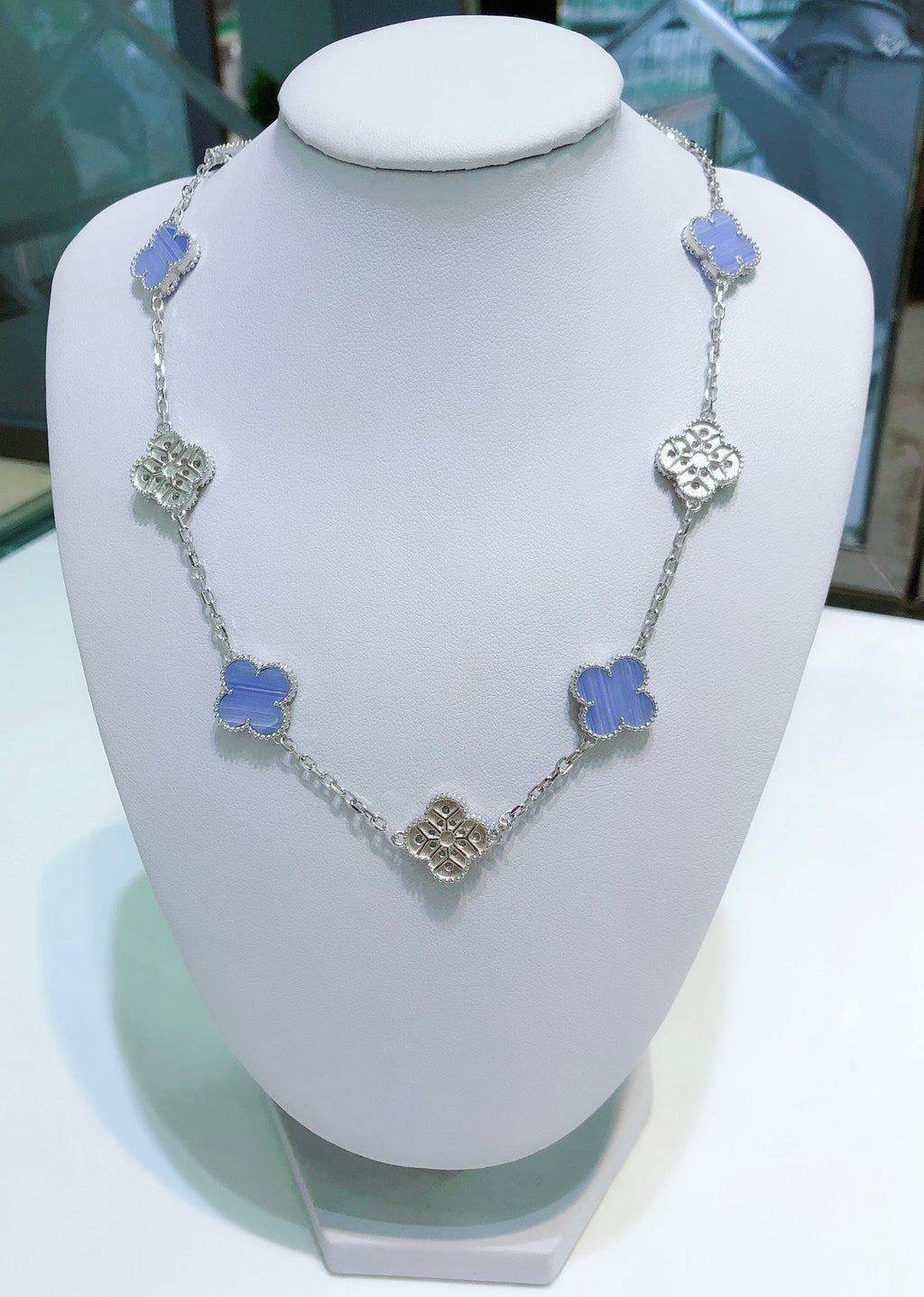 ¡®Jewelicorn¡¯CLOVER 10 MOTIFS CHALCEDONY DIAMONDS SILVER NECKLACE