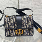 30 MONTAIGNE 21CM BLAU SCHIEFE STICKEREI