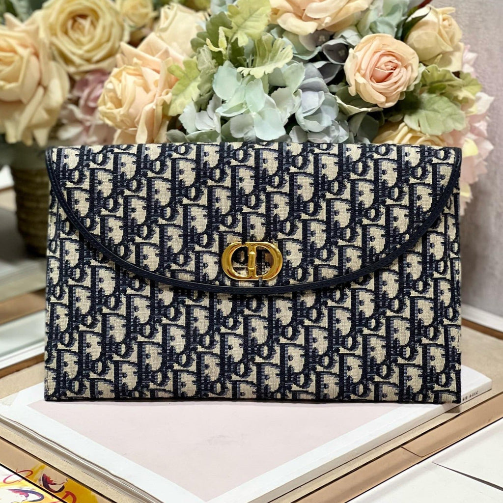 30 MONTAIGNE 30CM BLAU SCHRÄGSTICKEREI