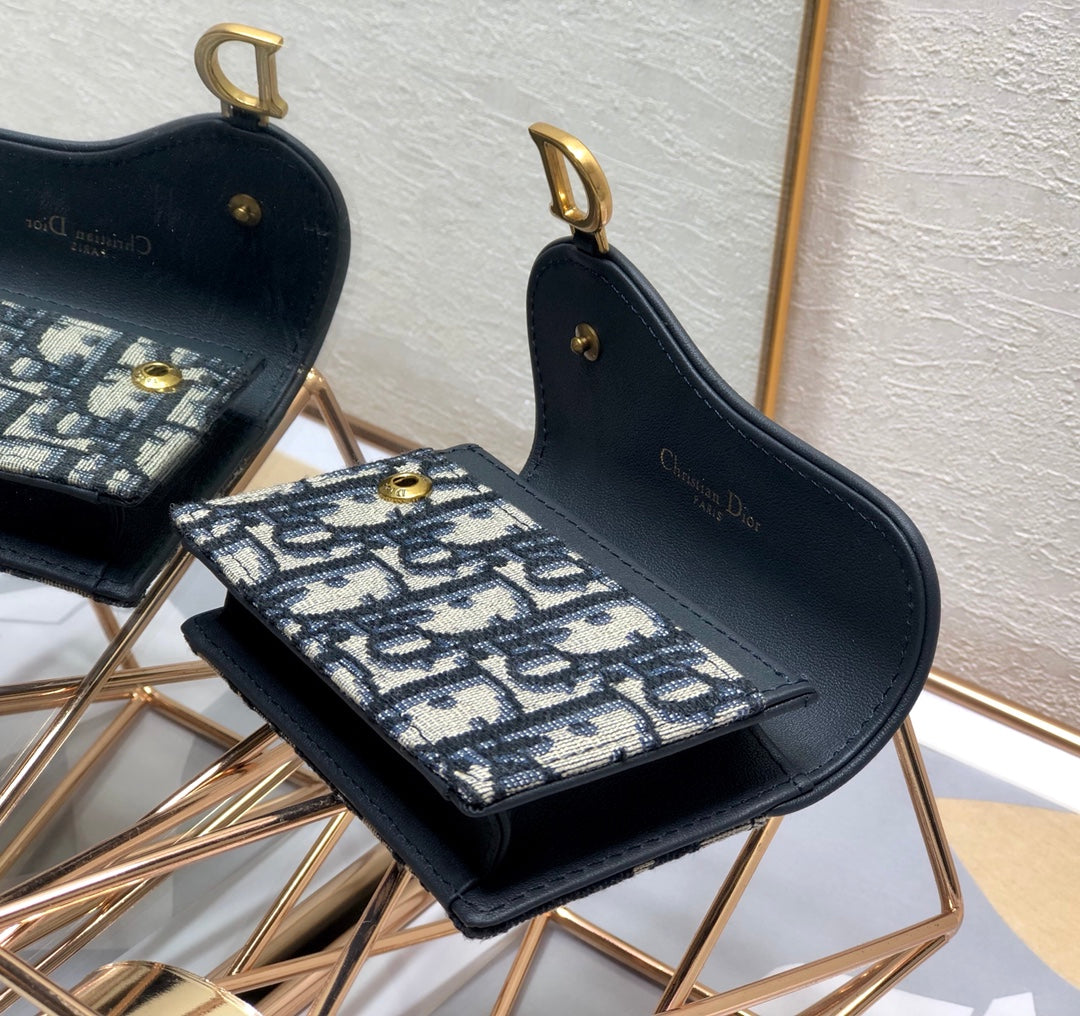 CD-Satteltasche 10,5 cm, blaue Obique-Stickerei